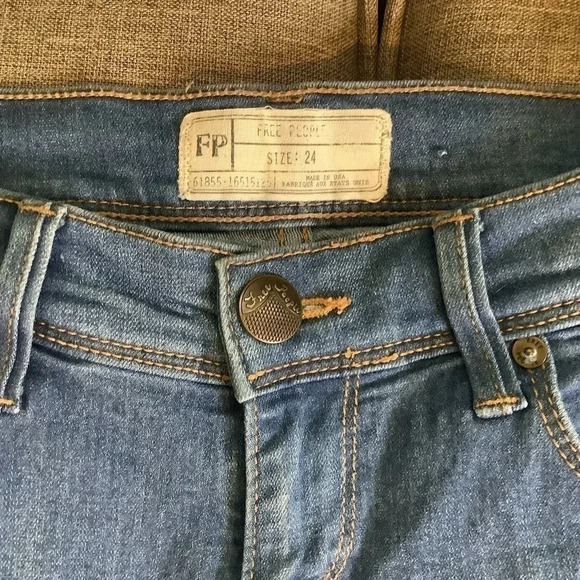 Amazing FREE PEOPLE Super Soft Skinny Jeans Womens Sz 24 - Picture 2 of 5